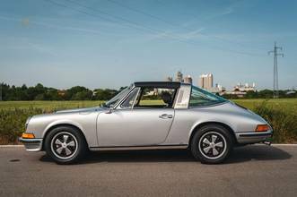 Thumbnail von Porsche 911 2.4L TK Targa