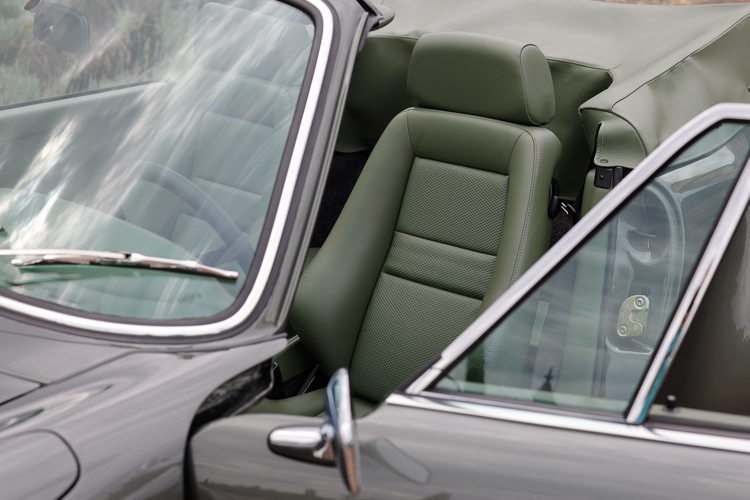 Thumbnail von Otro Cabrio de fecha pasada 3.6 litros