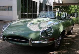Thumbnail von Jaguar E-Type Serie I Serie I 4,2 ltr. Roadster (1966)