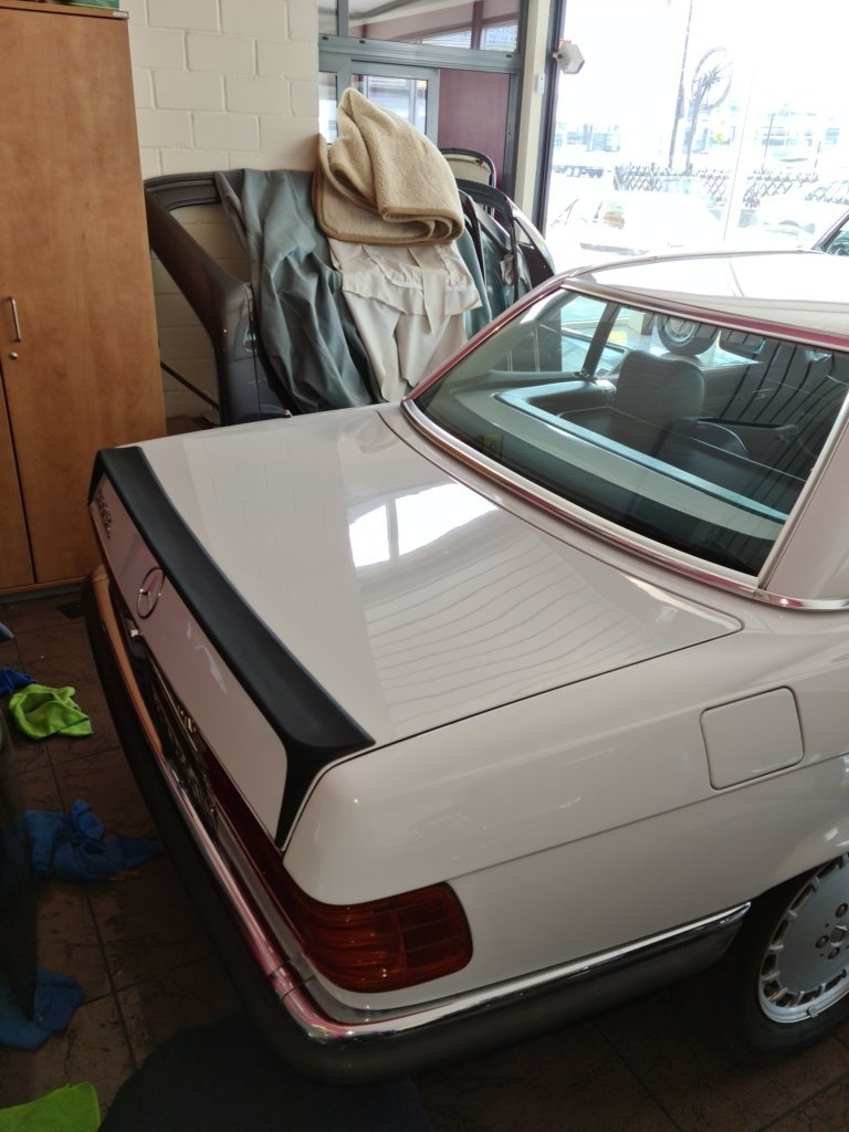 Thumbnail von Mercedes Benz 560 SL (R 107) in Topzustand