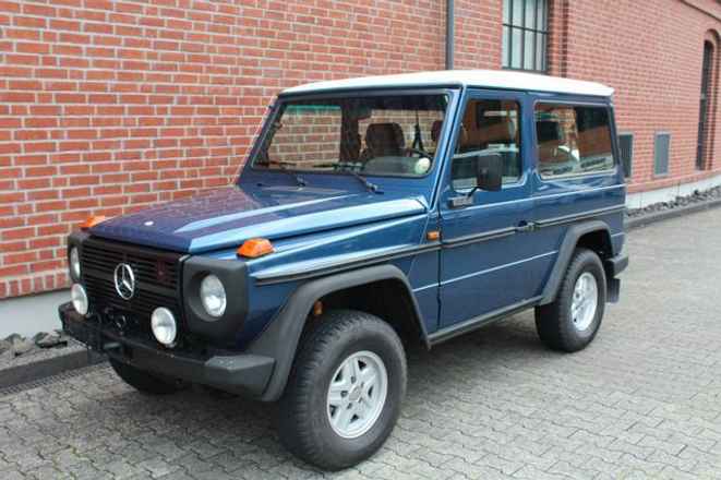 Mercedes-Benz G 300 GD W460 z tablicą H