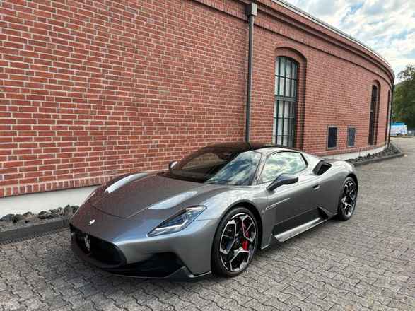 Maserati MC20 Keramikbremse Sonus-Sound Premium Vollleder