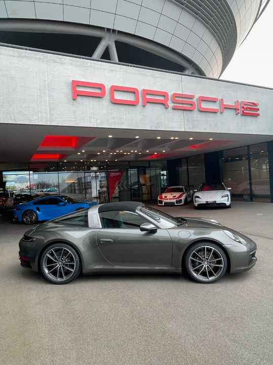 Porsche 911 992 Targa 4