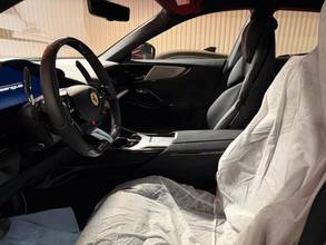 Thumbnail von フェラーリ プルサンゲ V12 DCT 4WD  2026