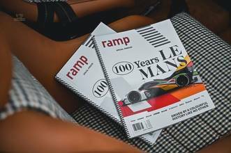 Thumbnail von Porsche 911 2,4l TE Coupé tapa del aceite