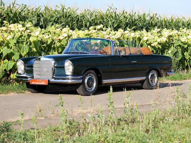 Mercedes-Benz 250 SE 5.0-V8 Cabriolet