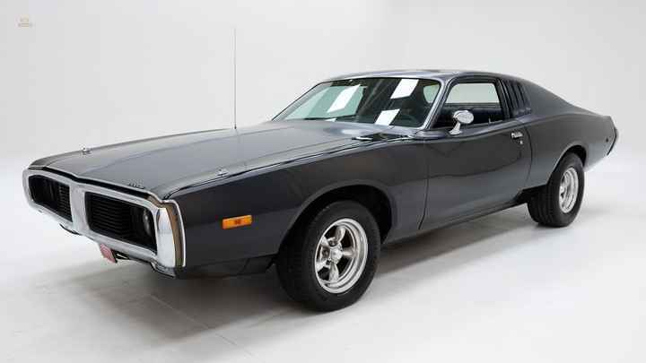 Dodge Charger 2-door hardtop coupe V8 '74