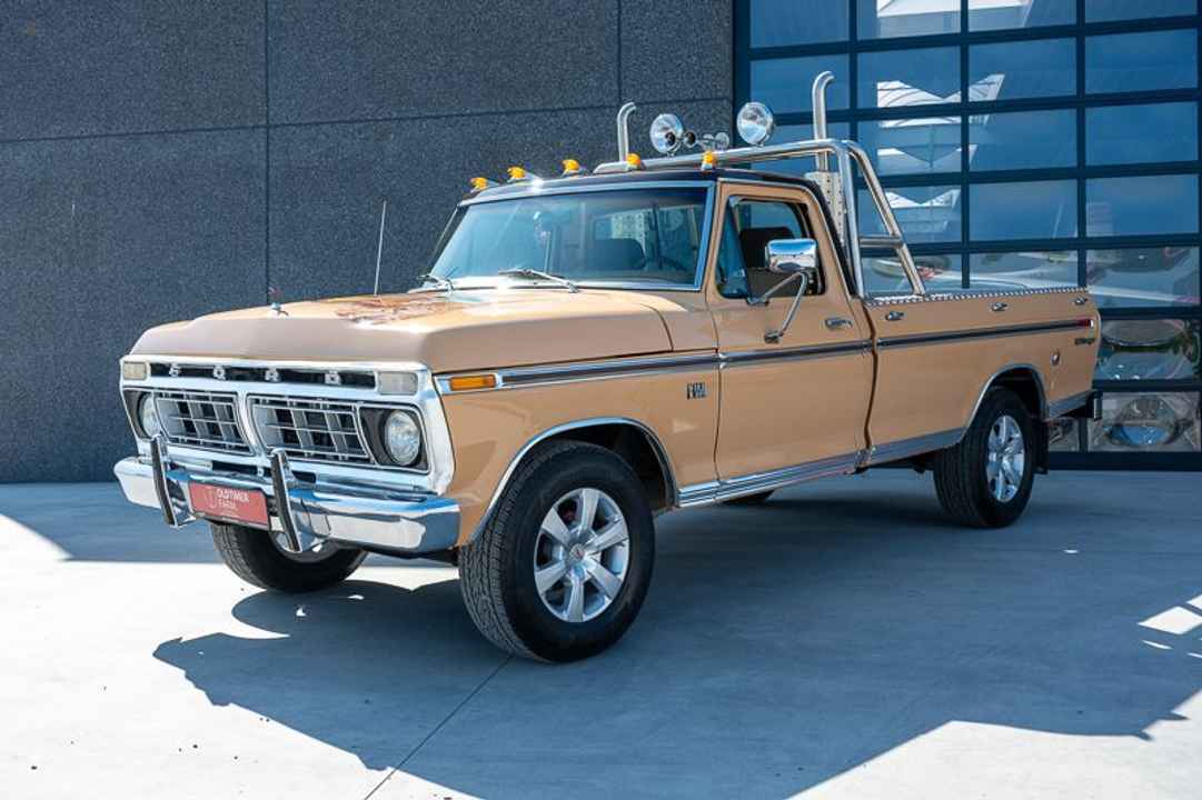 Ford F150 XLT Ranger V8 '76