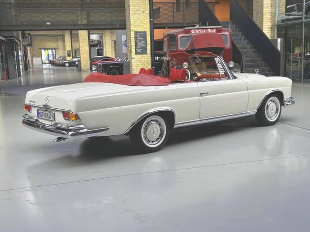 Mercedes-Benz 220 SEb Cabrio - traumhaft!