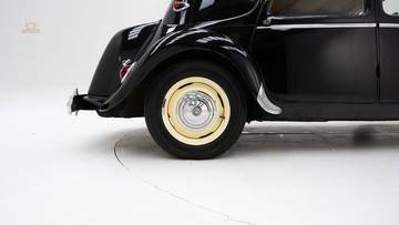 Thumbnail von Citroen Traction 6H '54