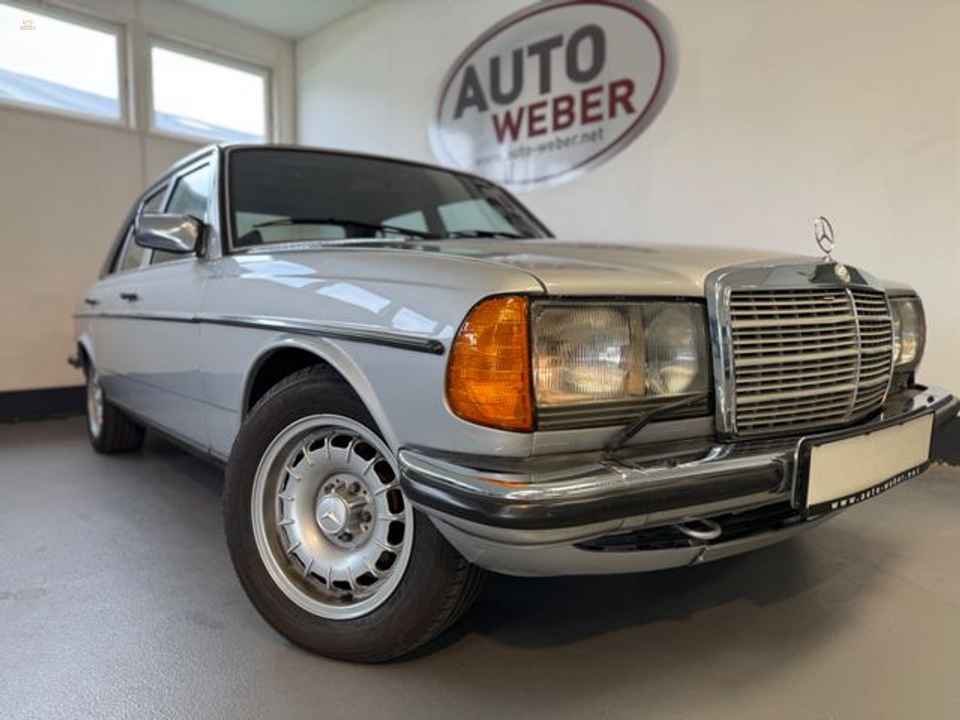 Mercedes-Benz 280 E/123 *AUTOMATICA*CLIMATIC*CC*RESTAURO*H*