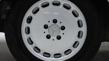 Thumbnail von Mercedes-Benz 560 SL '88