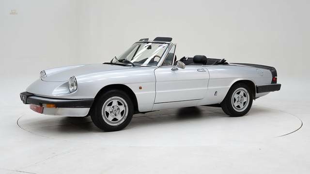 Alfa Romeo 2000 Spider 3 '84