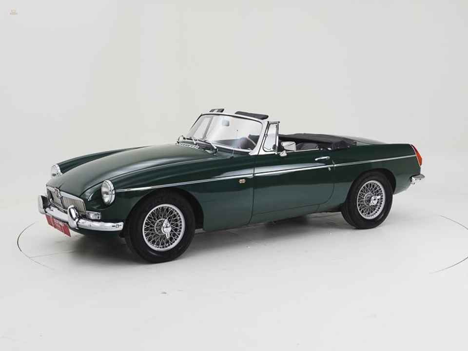 MG B '77