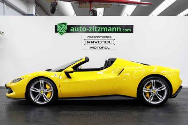 Ferrari 296 GTS/CARBON/LIFT/JBL/KAMERA/RACING SEATS/ADAS