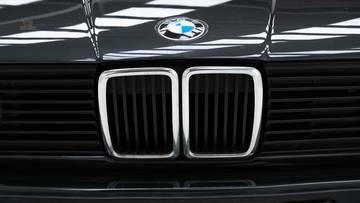 Thumbnail von BMW  320i '90