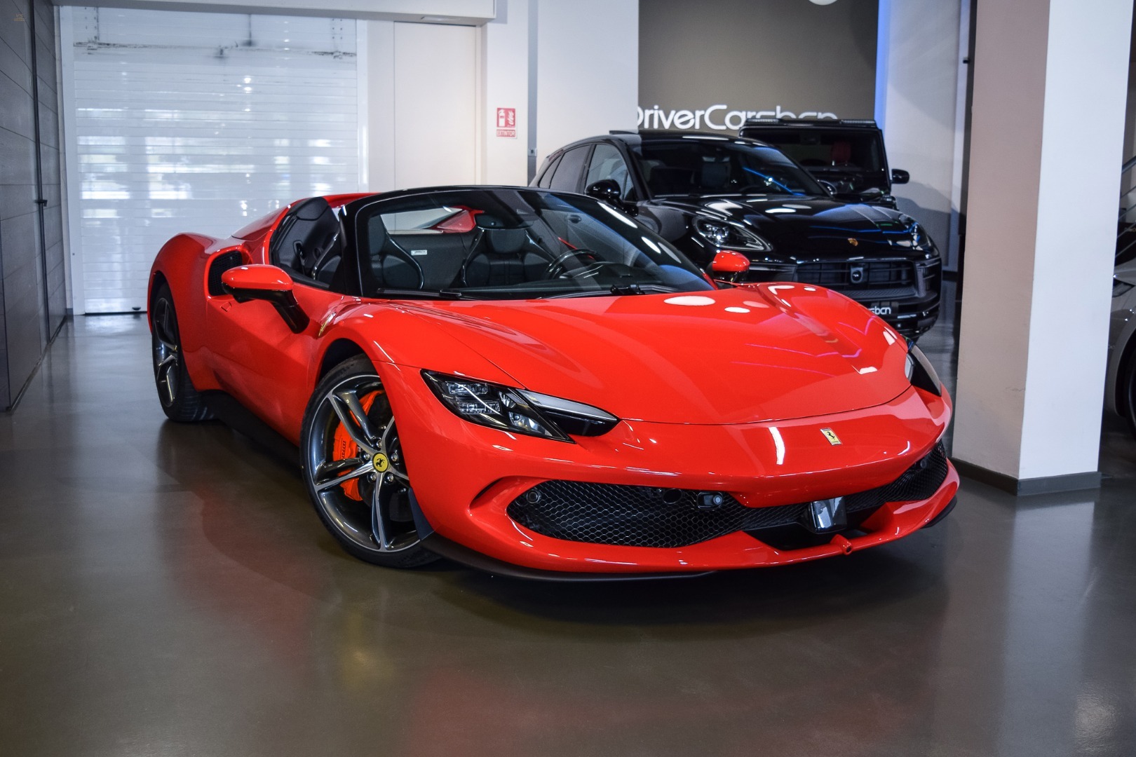 Ferrari 296 GTS - CARBON FIBER - LIFT - DAYTONA RACING SEATS 