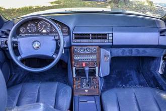 Thumbnail von Mercedes-Benz SL 300, Duits voertuig, onderhoudsboekje bijgehouden