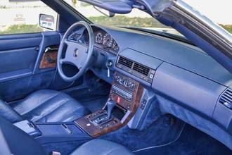 Thumbnail von Mercedes-Benz SL 300, Duits voertuig, onderhoudsboekje bijgehouden