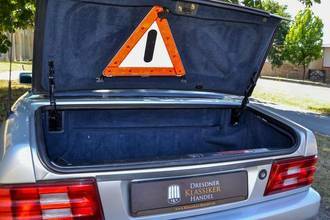 Thumbnail von Mercedes-Benz SL 300, Duits voertuig, onderhoudsboekje bijgehouden