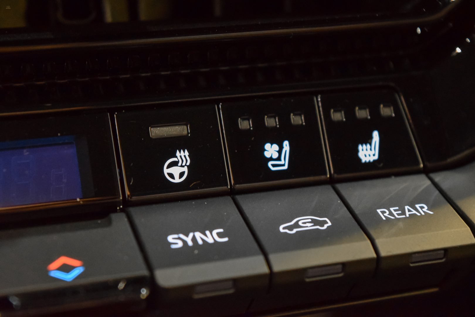 Thumbnail von Toyota Land Cruiser 2.8 VX 4WD - 7 SEATS - MTM - MTS