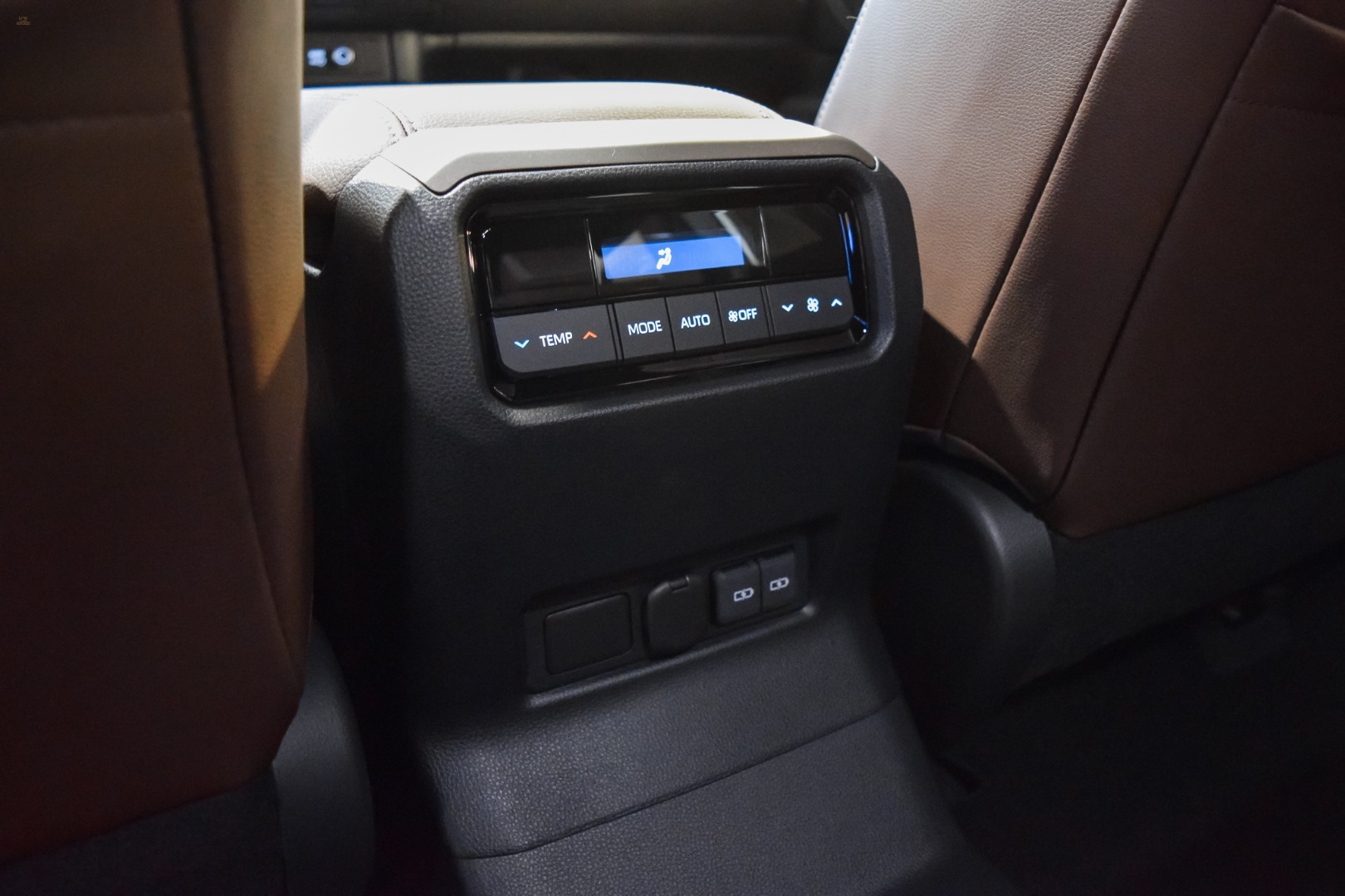 Thumbnail von Toyota Land Cruiser 2.8 VX 4WD - 7 SEATS - MTM - MTS