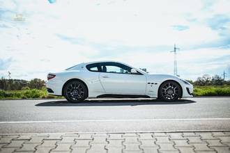 Thumbnail von Maserati Granturismo 4.7 V8 Sport автоматическая