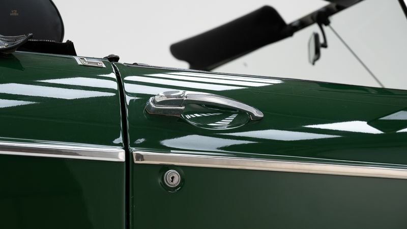 Thumbnail von MG B roadster + overdrive '78