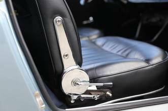 Thumbnail von Peugeot 404 Coupé