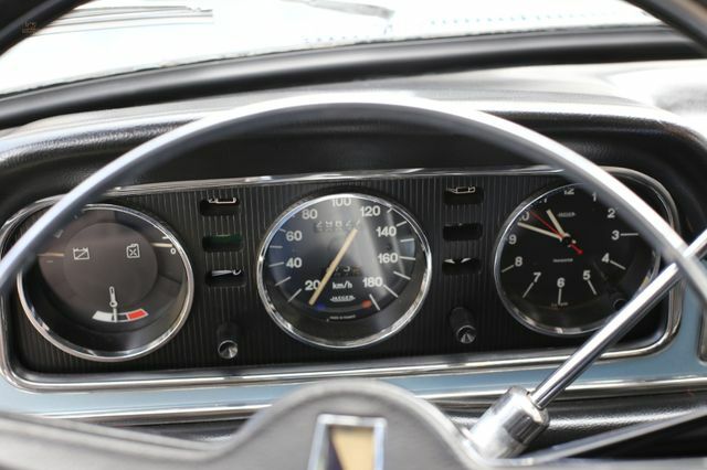 Thumbnail von Peugeot 404 Coupé