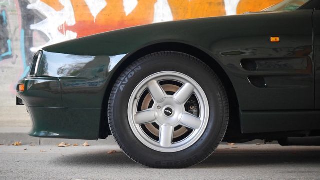 Thumbnail von Aston Martin Virage Volante // British Racing Green //perfekt