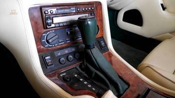 Thumbnail von Aston Martin Virage Volante // British Racing Green // perfektní