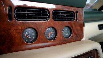 Thumbnail von Aston Martin Virage Volante // British Racing Green // perfektní