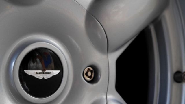 Thumbnail von Aston Martin Virage Volante // British Racing Green //perfekt