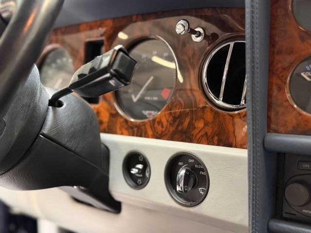 Thumbnail von Bentley Azure Cabrio 6.75L V8 Scheckheft