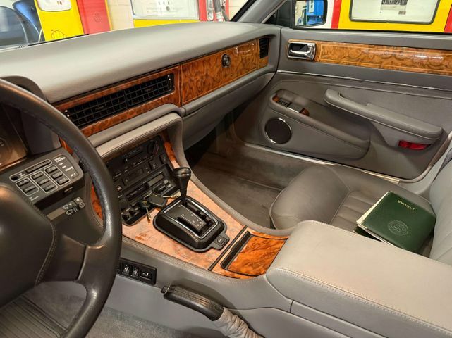 Thumbnail von Jaguar XJ40 4.0 2.ª mano