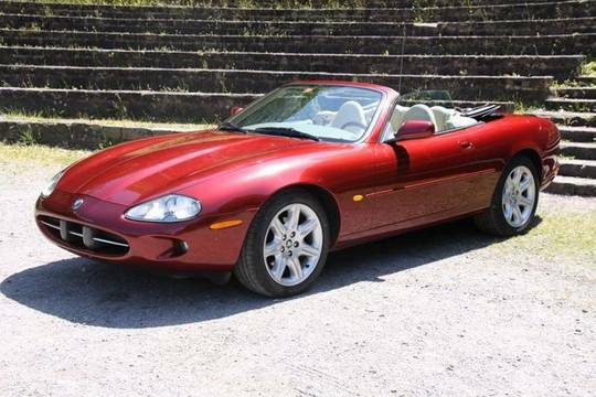 Jaguar XK8 Cabrio 3 Jahre Garantie