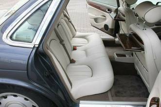 Thumbnail von Jaguar Daimler V8 versión larga 3 años de garantía