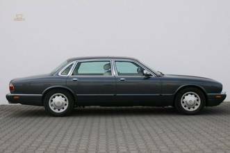 Thumbnail von Jaguar Daimler V8 versión larga 3 años de garantía