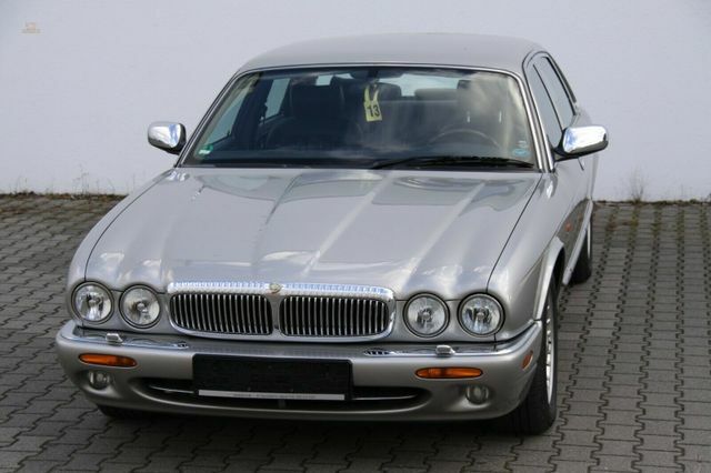 Thumbnail von Jaguar Daimler V8 длинная версия 3 года гарантии