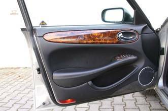 Thumbnail von Jaguar Daimler V8 Lange versie 3 jaar garantie