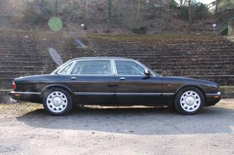 Thumbnail von Jaguar Daimler Super V8 Langversion  3 Jahre Garantie