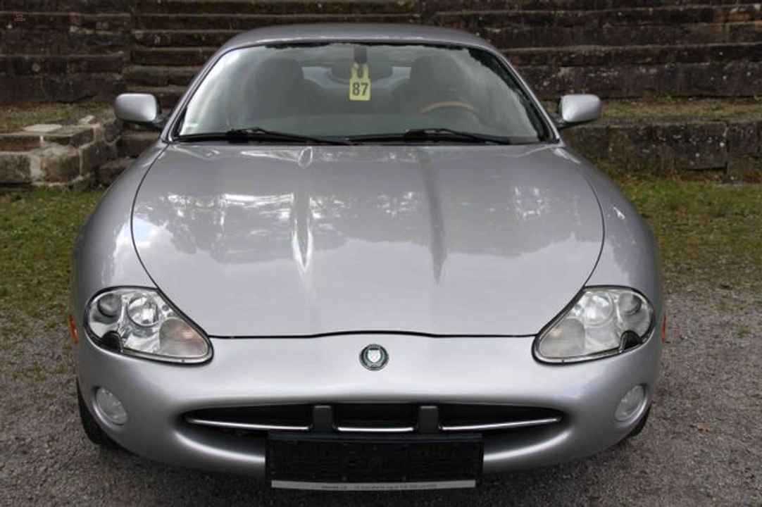 Jaguar XK8 Coupé 3 roky záruka