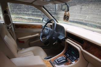 Thumbnail von Jaguar Daimler XJ40 con garanzia di 3 anni