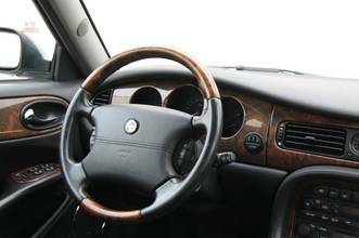 Thumbnail von Jaguar Daimler V8 version longue 3 ans de garantie