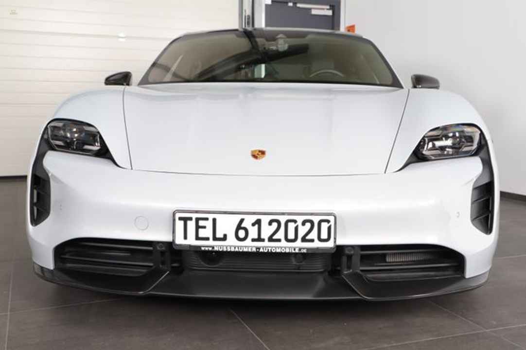 Porsche Taycan Turbo S MEGA-Vollausstattungggggggggggggg