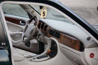 Thumbnail von Jaguar XJR muy bien cuidado con 3 años de garantía