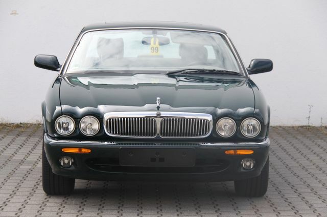 Jaguar XJ 4.0 Sovereign 3 ans de garantie