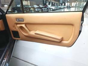 Thumbnail von Ferrari 412i - Modèle suisse avec boîte de vitesses manuelle à 5 rapports