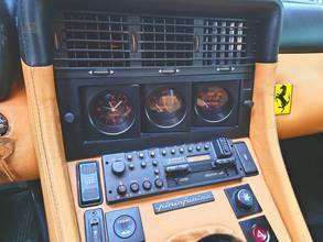 Thumbnail von Ferrari 412i - Modèle suisse avec boîte de vitesses manuelle à 5 rapports